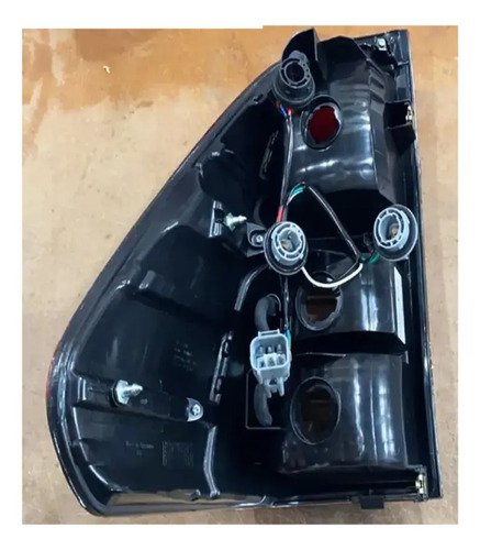 Far Tras Toyota Hilux 2016 2017 2018 T/valeo C/portalamparas Derecho/pasajero Rojo - foto 2